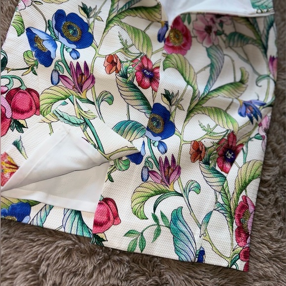 Ann Taylor Floral Skirt - Picture 5 of 5